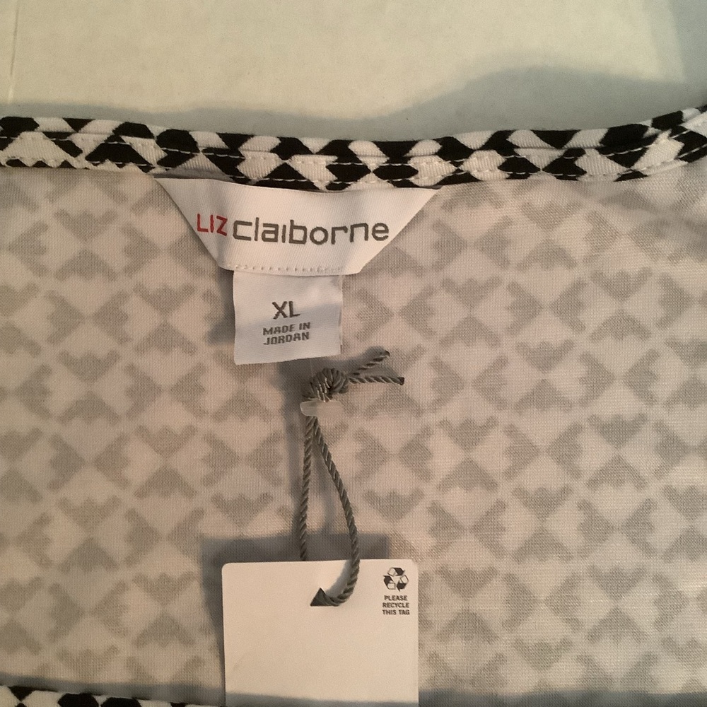 Liz Claiborne Top Short Sleeve White Geo Size XL New - Picture 8 of 11